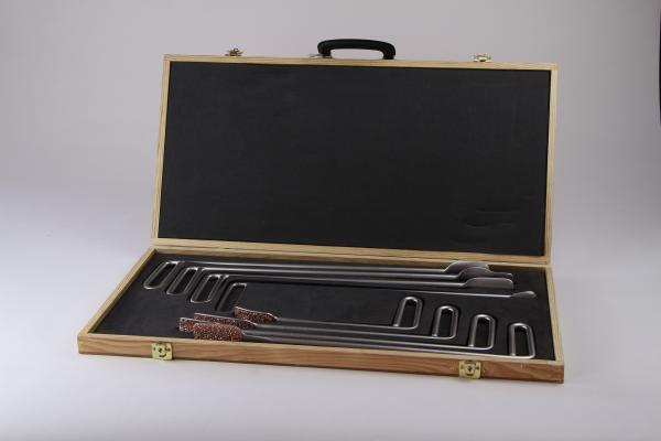 Toothed raspTooth rasp set for small horses in wooden case